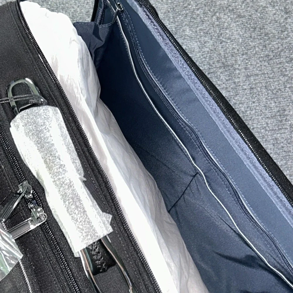 TUMI Bag Arrive LaGuardia Wheeled Brief Laptop Black 17